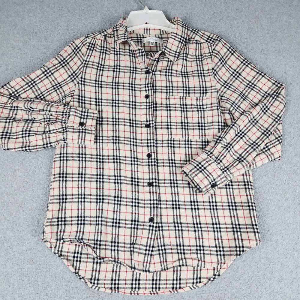 Daily Thread Flannel Shirt Womens XS Beige Plaid Long Sleeve Classic Button Up